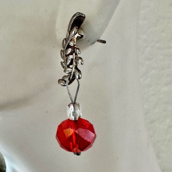 Silver tone leaf red crystal drop earrings - Picture 4 of 11